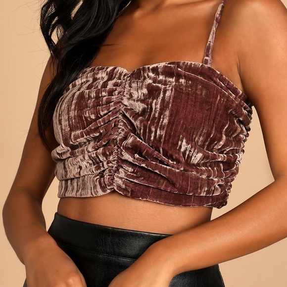NWT Lulu’s Size M Purple Crushed Velvet Crop Top - Picture 2 of 8